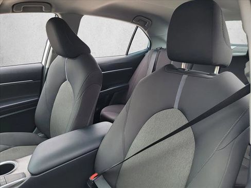 Used 2023 Toyota Camry LE image 13