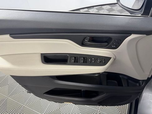 Used 2025 Honda Odyssey EX-L image 23