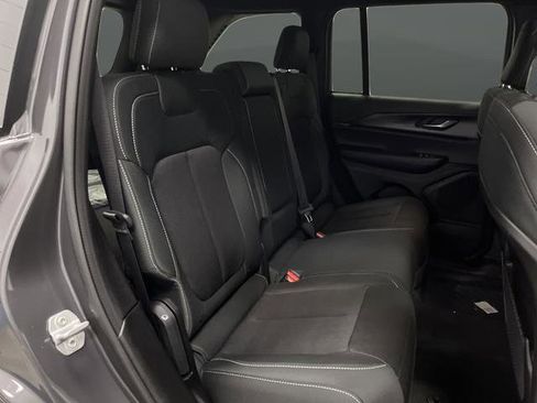New 2025 Jeep Grand Cherokee Laredo X w/ Trailer Tow Package image 28