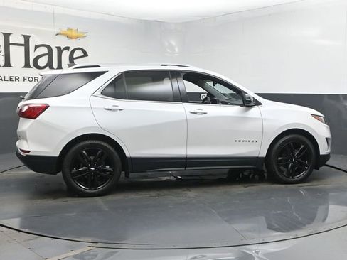 Used 2020 Chevrolet Equinox LT w/ Sport Edition image 37