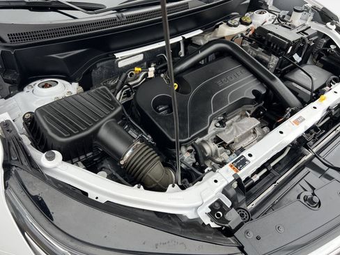 Used 2023 Chevrolet Equinox LT image 45