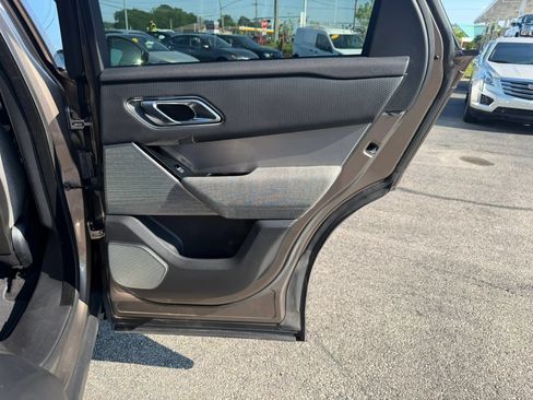 Used 2019 Land Rover Range Rover Velar R-Dynamic SE AWD/4WD image 33