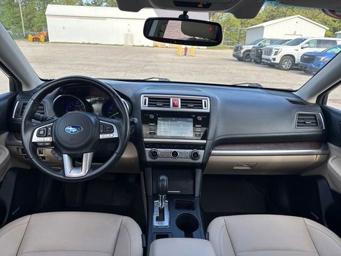 Used 2016 Subaru Outback 2.5i Limited AWD/4WD image 18
