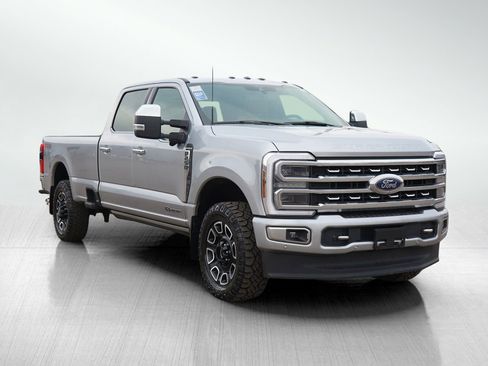 Used 2024 Ford F250 Platinum image 7