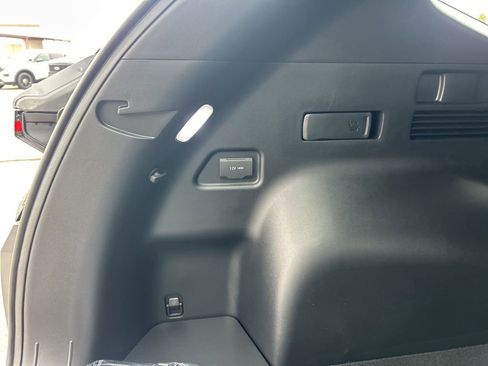 New 2026 Hyundai Tucson SE image 26