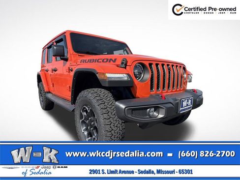 Used 2023 Jeep Wrangler Unlimited Rubicon w/ LED Lighting Group AWD/4WD image 3