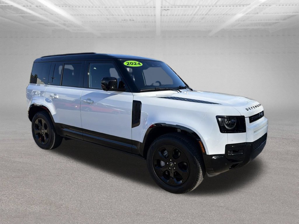 Used 2024 Land Rover Defender 110 X-Dynamic SE AWD/4WD image 7