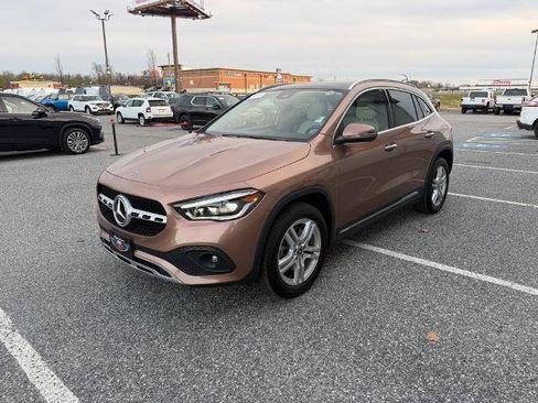Used 2021 Mercedes-Benz GLA 250 4MATIC image 4