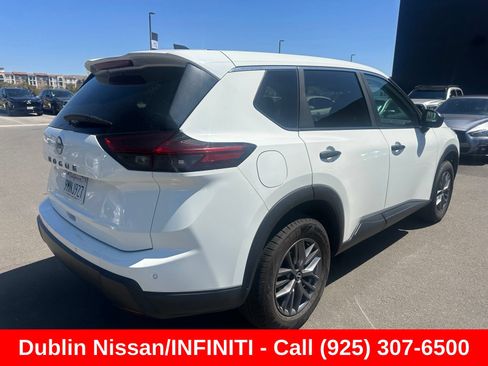Used 2024 Nissan Rogue S FWD image 4