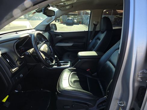 Used 2016 Chevrolet Colorado LT w/ Luxury Package, Chrome RWD image 10