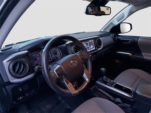 Used 2022 Toyota Tacoma SR5 image 7