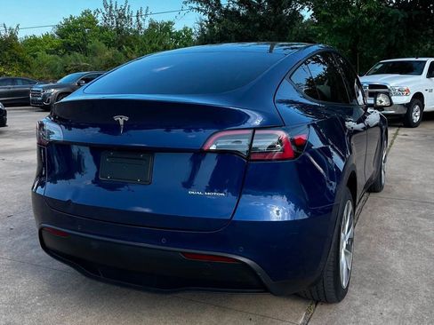 Used 2022 Tesla Model Y Long Range AWD/4WD image 7