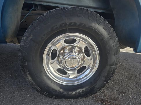 Used 2003 Ford F250 XL image 14