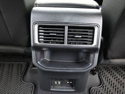 New 2026 Volkswagen Atlas Cross Sport SE FWD image 27