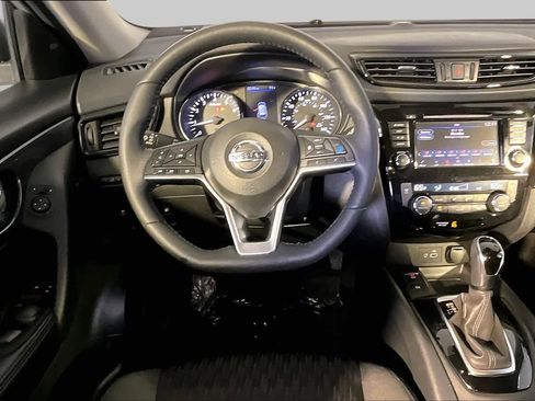 Used 2019 Nissan Rogue SV w/ Premium Package AWD/4WD image 6
