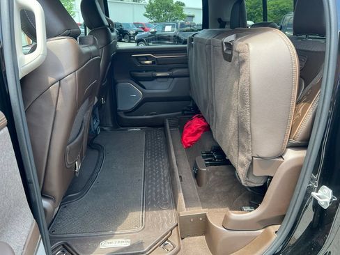 Used 2025 RAM 1500 Limited AWD/4WD image 14