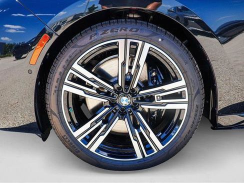 New 2025 BMW 760i xDrive image 9