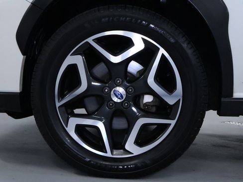 Used 2018 Subaru Crosstrek 2.0i Limited image 39