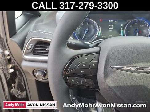 Used 2026 Chrysler Pacifica Limited w/ S Appearance Package FWD image 20