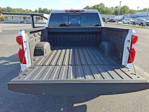 Used 2023 Chevrolet Silverado 1500 High Country w/ Technology Package image 29