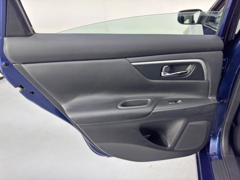 Used 2017 Nissan Altima 2.5 SR image 36