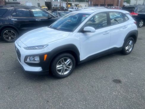 Used 2020 Hyundai Kona SE AWD/4WD image 1