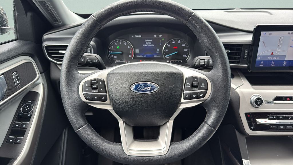 Certified 2024 Ford Explorer XLT w/ Equipment Group 202A AWD/4WD image 22