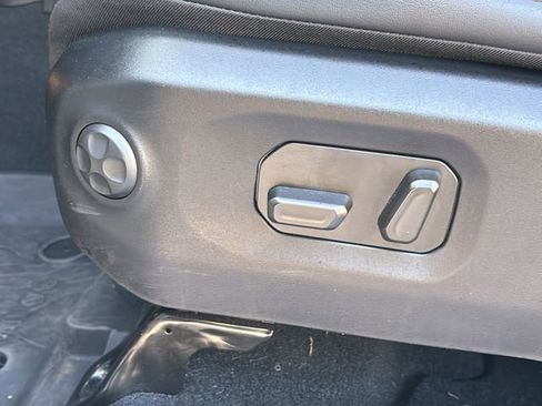 Used 2024 Jeep Wrangler High Altitude image 18