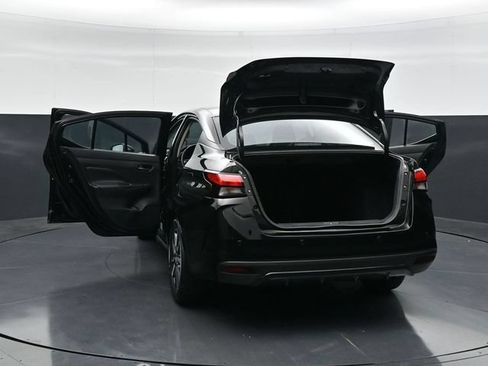 Used 2025 Nissan Versa SV FWD image 47