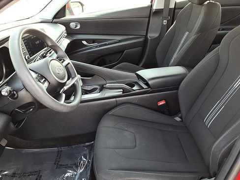 Used 2023 Hyundai Elantra SEL image 14