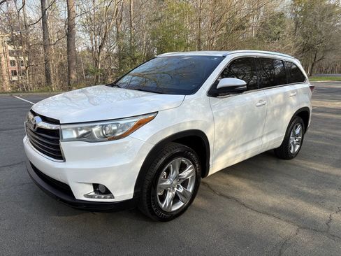 Used 2015 Toyota Highlander Limited image 8