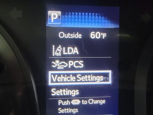 Used 2018 Toyota Camry SE w/ Moonroof Package image 23