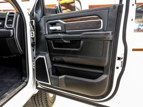 Used 2019 RAM 2500 Laramie image 37