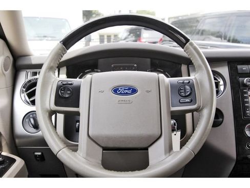Used 2013 Ford Expedition Limited RWD image 14