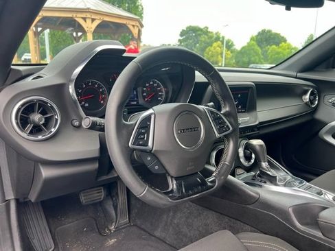 Used 2021 Chevrolet Camaro LT RWD image 13