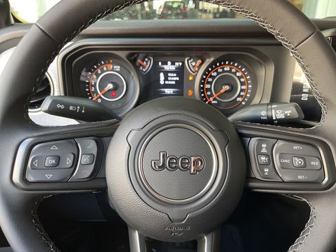 New 2026 Jeep Gladiator Sport image 14