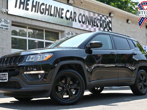 Used 2018 Jeep Compass Latitude AWD/4WD image 1