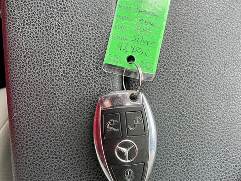 Used 2012 Mercedes-Benz C 300 4MATIC Sedan image 28