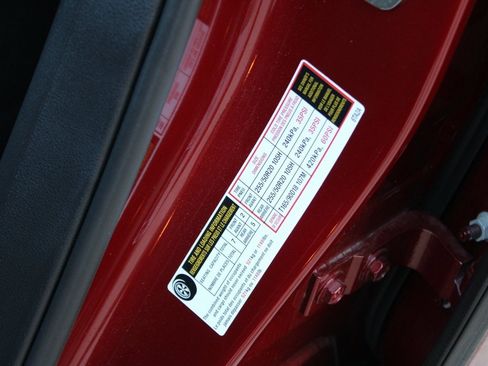 Used 2022 Nissan Pathfinder SL w/ SL Premium Package image 33