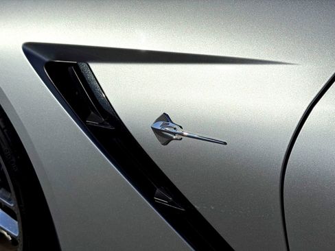 Used 2017 Chevrolet Corvette Stingray Coupe image 3