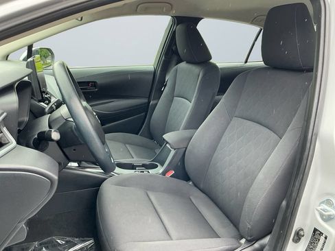 Used 2024 Toyota Corolla LE FWD image 10