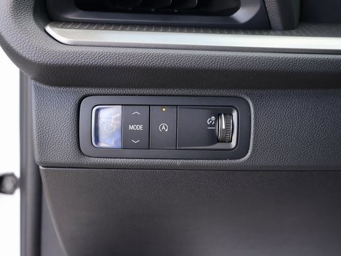 New 2026 Chevrolet Traverse LT w/ Driver Confidence Package image 12