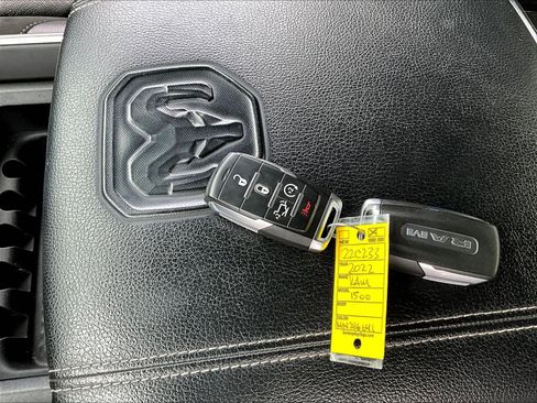Used 2022 RAM 1500 Laramie w/ Sport Appearance Package AWD/4WD image 36
