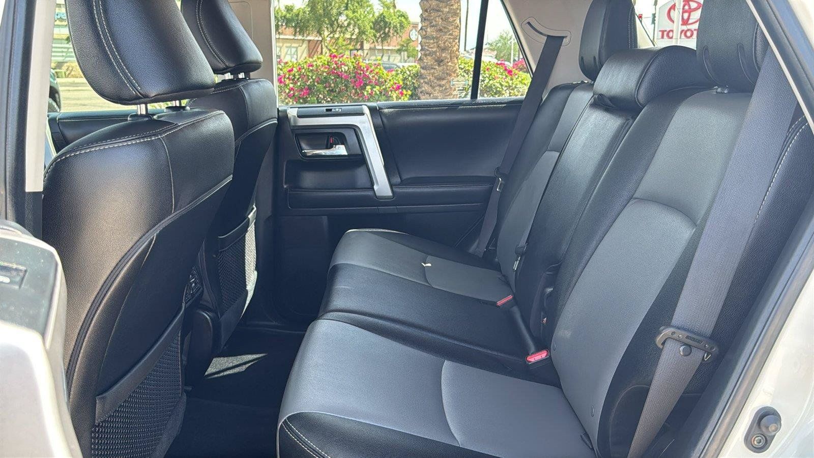 Used 2023 Toyota 4Runner SR5 Premium w/ Moonroof Package RWD image 31