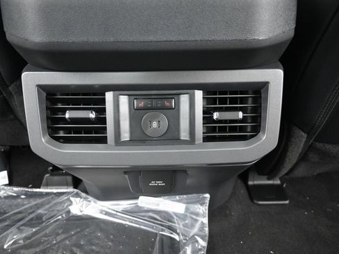 New 2026 Ford F250 Lariat w/ Chrome Package AWD/4WD image 14