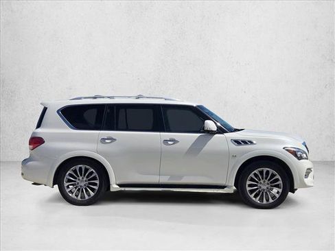 Used 2017 INFINITI QX80 2WD w/ Driver Assistance Package image 4