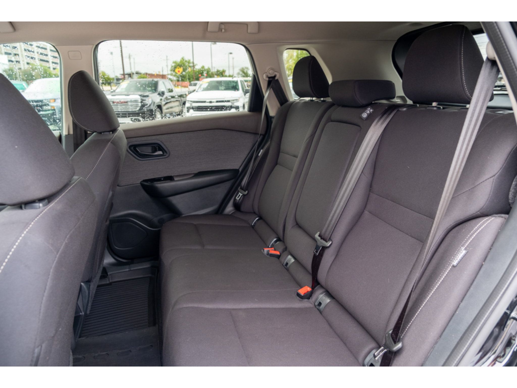 Used 2023 Nissan Rogue S FWD image 13