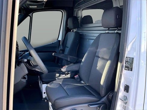 New 2025 Mercedes-Benz Sprinter 3500 image 12