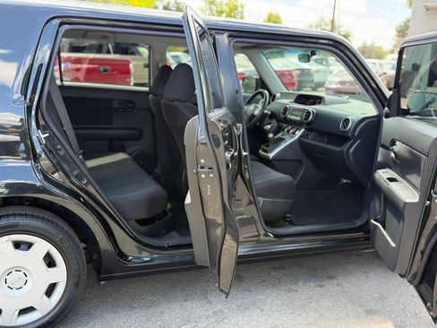 Used 2009 Scion xB FWD image 54