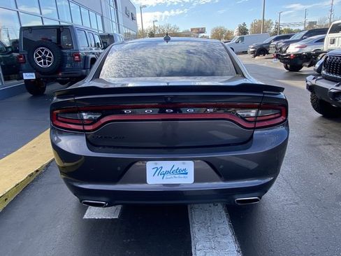 Used 2018 Dodge Charger SXT Plus w/ Blacktop Package image 7